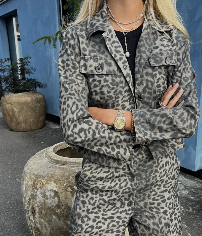 Jacke Aleksandra Snow leopard
