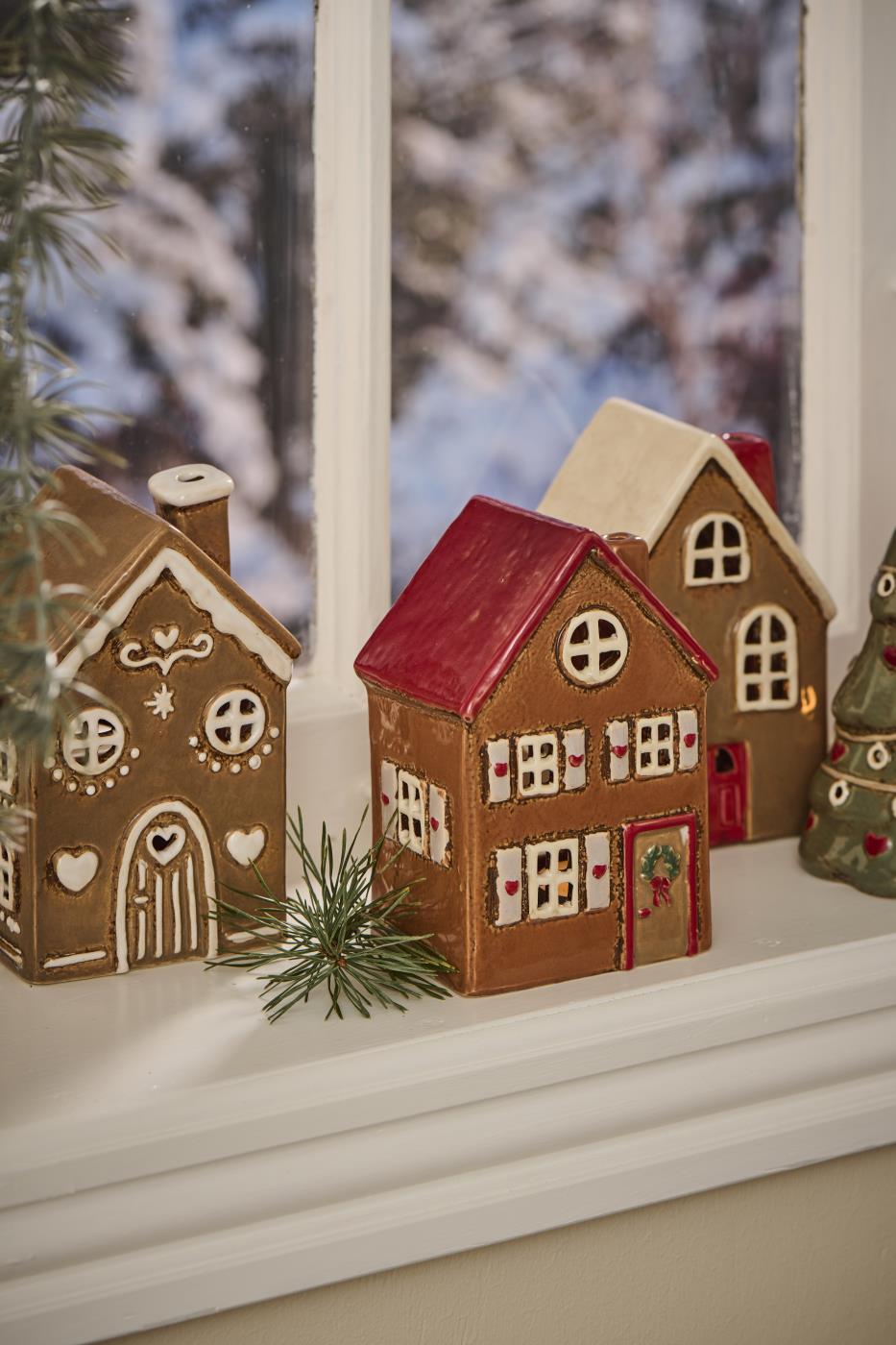 Haus für Teelicht Kranz rotes Dach