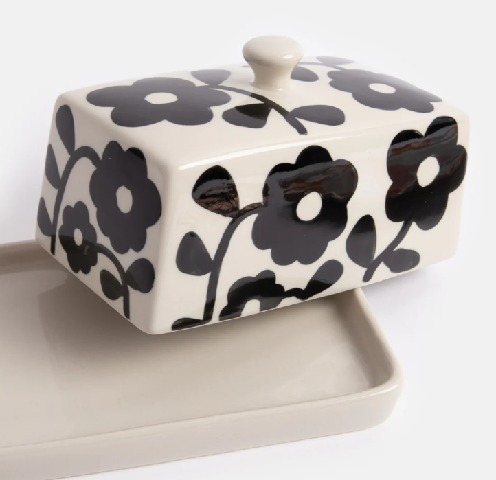 Butterdose mit Monoblumenmotiv
