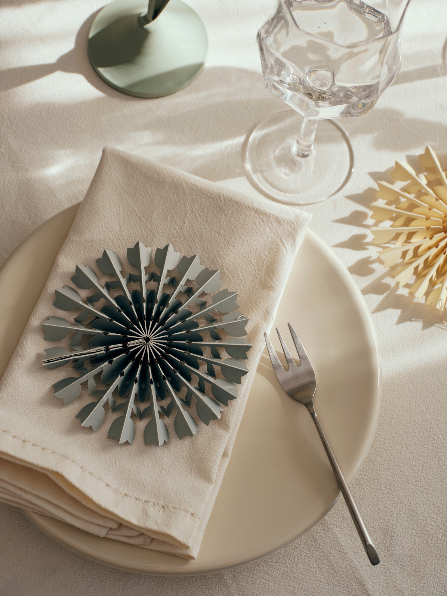 Papieranhänger Rosette Tulpe Sage Green